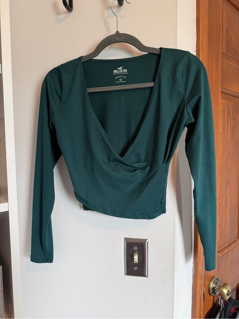 Hollister Women's Deep Green Long Sleeve Wrap Top